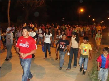 Caminata de peregrinación, hasta el santuario de la Virgen de Cotoca.
