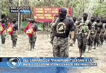 Remanentes del grupo guerrillero Sendero Luminoso, cumplen las tareas de seguridad de las bandas de narcotraficantes en Perú.