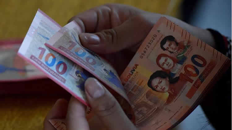 El Banco Central de Bolivia recomienda medidas de higiene para evitar contagio de COVID-19 a través de billetes y monedas.
