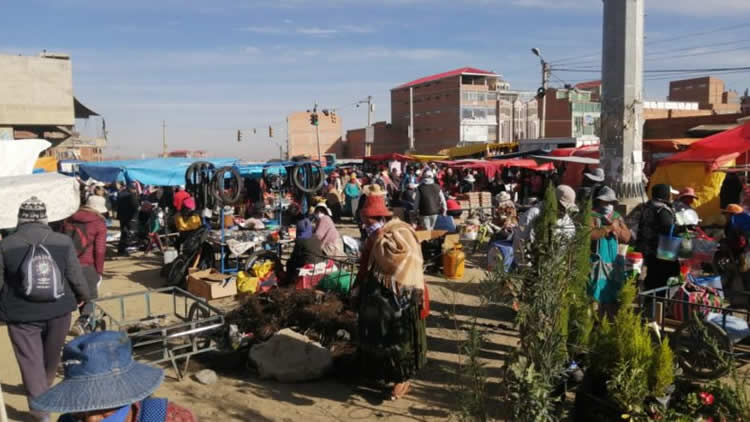 comerciantes de la Feria de Puente Vela