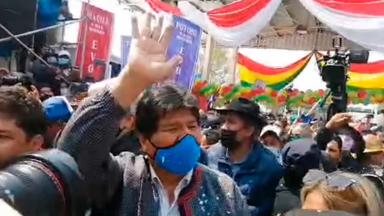 Evo Morales ingresó al territorio boliviano por el paso fronterizo que conecta La Quiaca (Argentina) y Villazón (Bolivia).