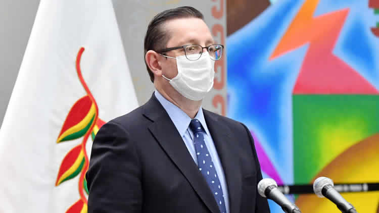 El ministro de Economía, Oscar Ortiz, en una conferencia de prensa. El ministro de Economía, Oscar Ortiz, en una conferencia de prensa.