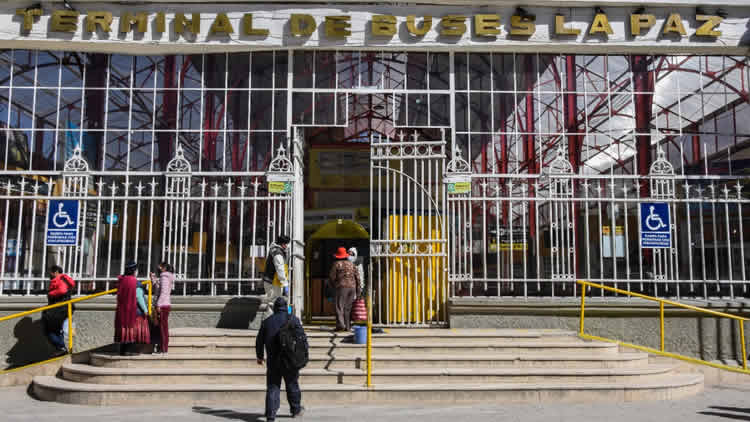 La terminal de buses de la ciudad de La Paz, Bolivia.