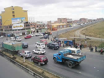 Av 6 de Marzo, cruce a Viacha