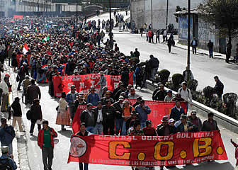 La Central Obrera Boliviana durante los últimos conflictos por salario.
