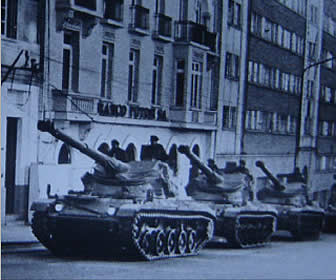 Tanques que sitiaron La Paz en dictadura.