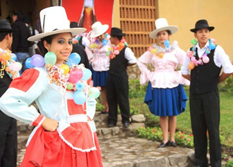 Carnaval en el Valle se caracteriza por la alegría, colorido y belleza de la mujer cochabambina