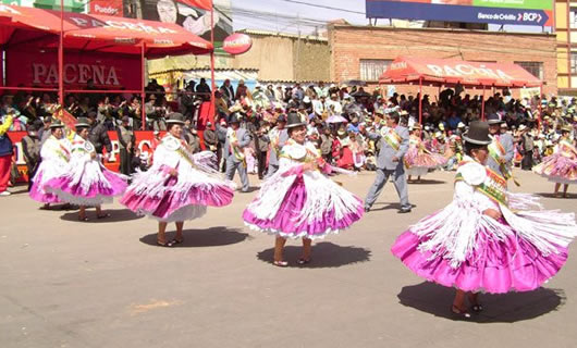 Entrada folklórica de la zona 16 de Julio