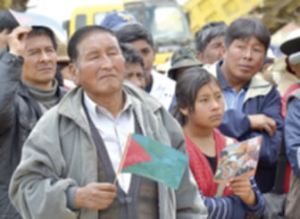 Inauguran construcción de un estadio para 22 mil espectadores en Villa Ingenio de El Alto