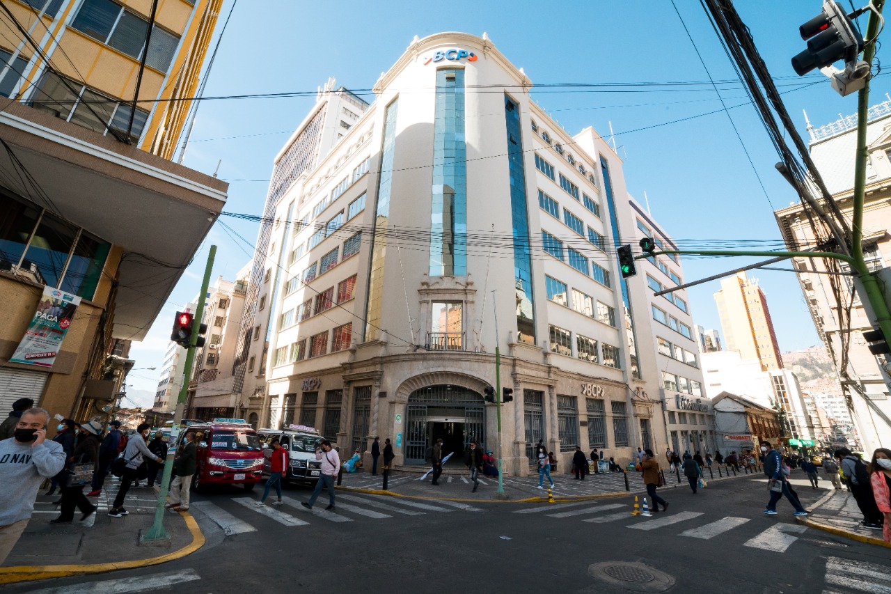 Camel resaltó las mejoras observadas en el desempeño de los bancos bolivianos Camel resaltó las mejoras observadas en el desempeño de los bancos bolivianos