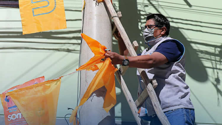 Las tareas de limpieza comenzaron en la Avenida Sucre A y B de Villa Esperanza