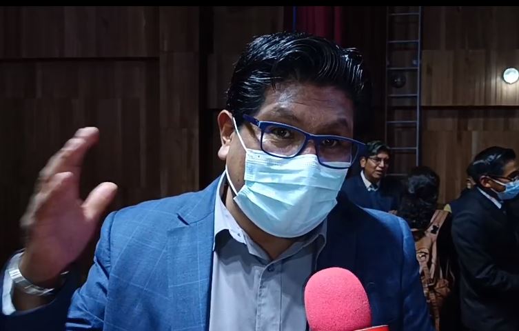 El Rector Condori dijo que los profesionales titulados de la Carrera de Tecnología en Laboratorio Dental tienen que actuar con alto compromiso social El Rector Condori dijo que los profesionales titulados de la Carrera de Tecnología en Laboratorio Dental tienen que actuar con alto compromiso social