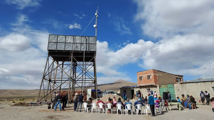 Entel inauguró en la comunidad Carlos Machicado el servicio de internet en esa región ubicada en Potosí.
