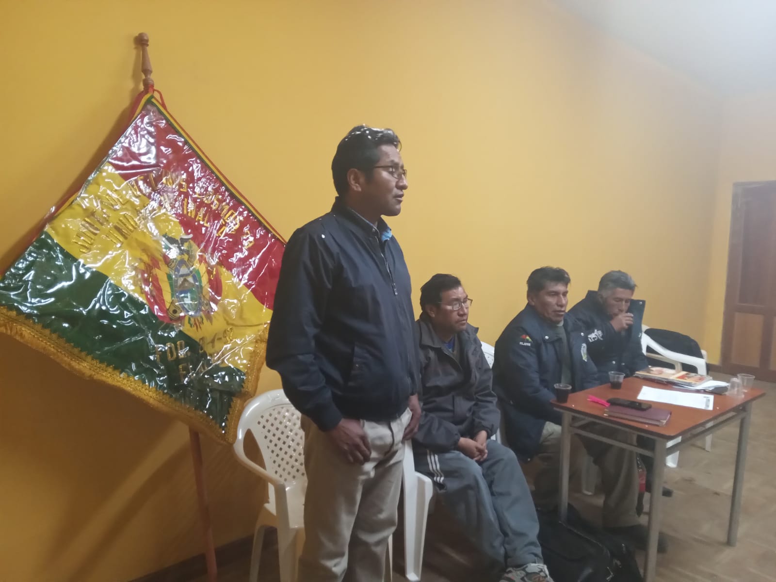 Cosmos 79 es una Urbanización que está ubicado en el Distrito 3 cuenta con 9 zonas organizados en unidades vecinales. Unidad Vecinal “A”, “B”, “C”, “D”- Zaragoza, “E”, “F”,“G”, “H” y “Juan Pablo II” y al momento tendría más de 50.000 habitantes Cosmos 79 es una Urbanización que está ubicado en el Distrito 3 cuenta con 9 zonas organizados en unidades vecinales. Unidad Vecinal “A”, “B”, “C”, “D”- Zaragoza, “E”, “F”,“G”, “H” y “Juan Pablo II” y al momento tendría más de 50.000 habitantes