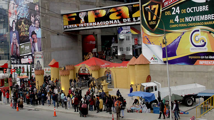 Entrada del Campo Ferial Chuquiago Marka en una anterior FIPAZ. Entrada del Campo Ferial Chuquiago Marka en una anterior FIPAZ.
