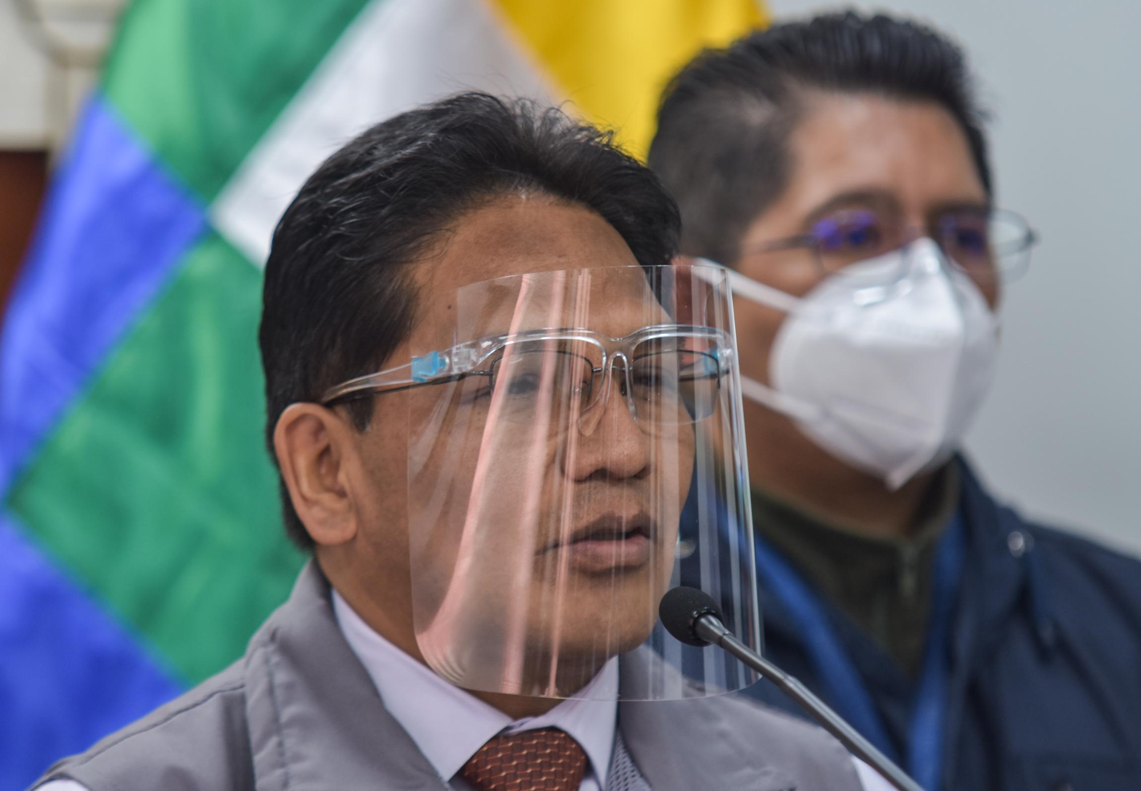 Según Jorge Silva se debe sustituir el papel con la aplicación que está en el celular Según Jorge Silva se debe sustituir el papel con la aplicación que está en el celular
