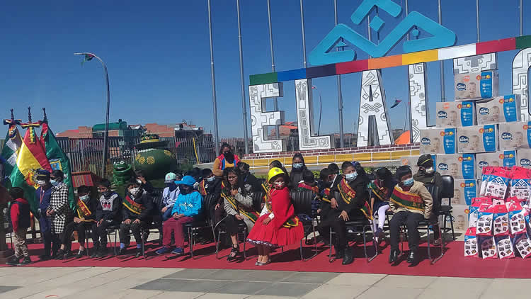 Sesión de concejalitos hoy en la mañana en conmemoración al Día del Niño.