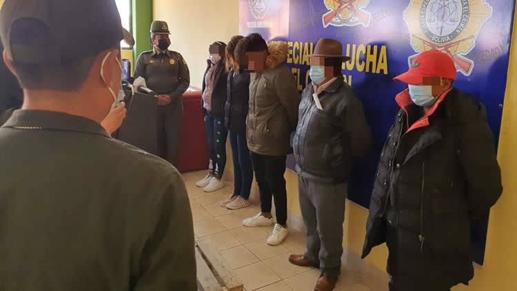 FELCC de El Alto desbarata banda organizaba fiestas clandestinas en domicilios particulares.