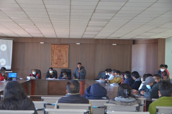 El evento ha sido muy productivo e importante El evento ha sido muy productivo e importante