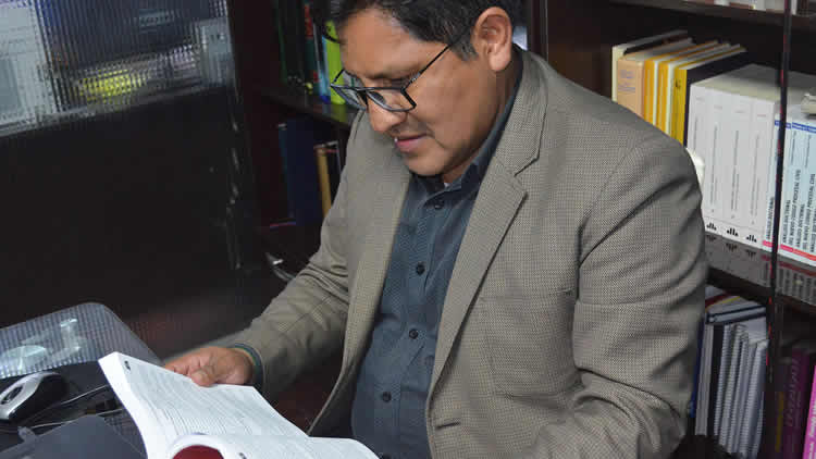 El Msc. Rime Choquehuanca aseguró que la firma digital es una necesidad en la era tecnológica El Msc. Rime Choquehuanca aseguró que la firma digital es una necesidad en la era tecnológica