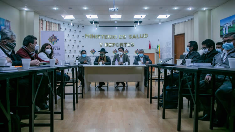 Reunión del ministro de Salud, Jeyson Auza, con autoridades de La Paz.