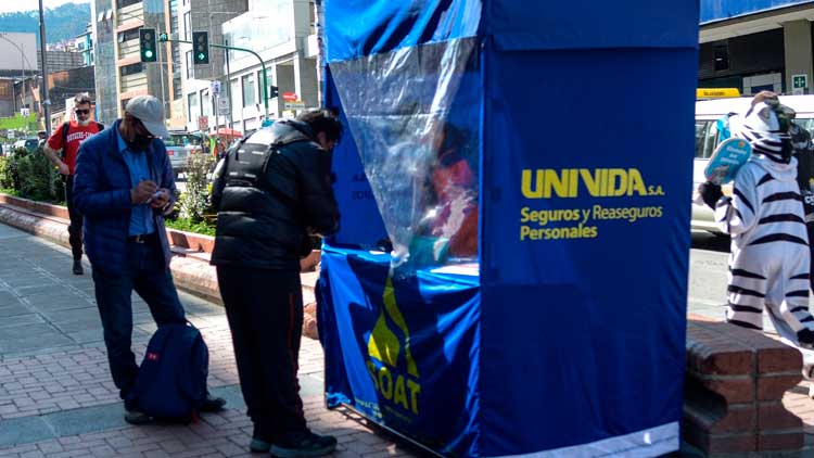 Puesto de UNIVida para adquirir el Seguro Obligatorio de Accidentes de Tránsito (SOAT) 2022. Puesto de UNIVida para adquirir el Seguro Obligatorio de Accidentes de Tránsito (SOAT) 2022.