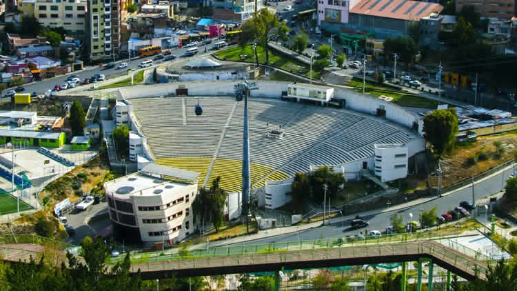El Teatro al Aire Libre, en el centro de la ciudad de La Paz. El Teatro al Aire Libre, en el centro de la ciudad de La Paz.