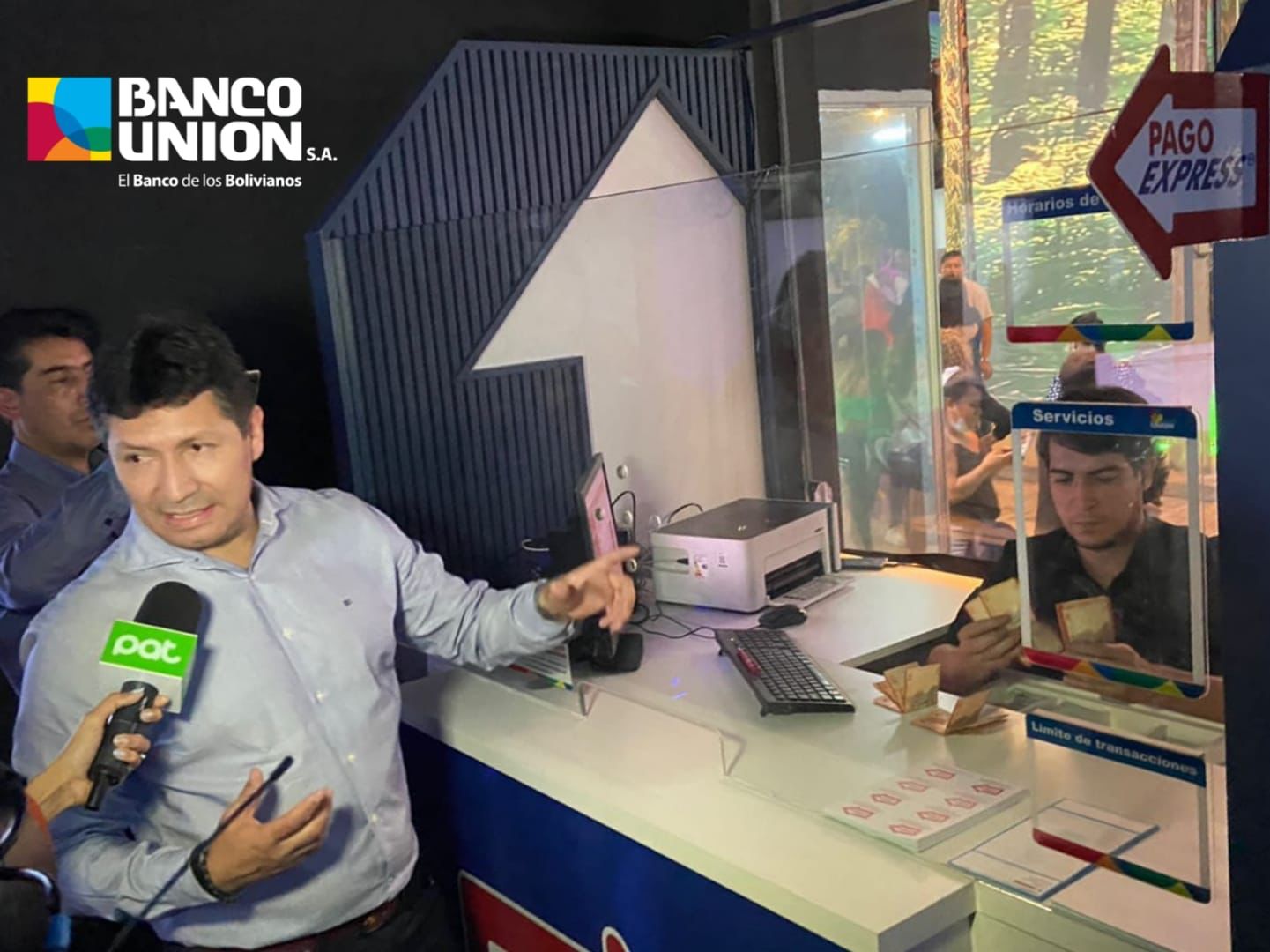Banco Unión, innovando en soluciones tecnológicas para un servicio oportuno y útil a la población Banco Unión, innovando en soluciones tecnológicas para un servicio oportuno y útil a la población