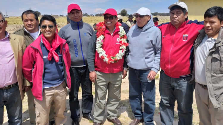 Representantes del Partido de Acción Nacional (PAN) posesionados en Taraco.