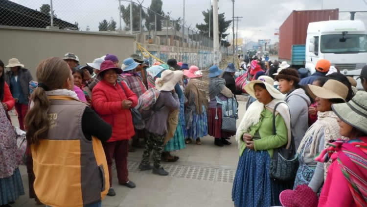 Alcaldía informa que están prohibidos los asentamientos en el Teleférico Morado Alcaldía informa que están prohibidos los asentamientos en el Teleférico Morado