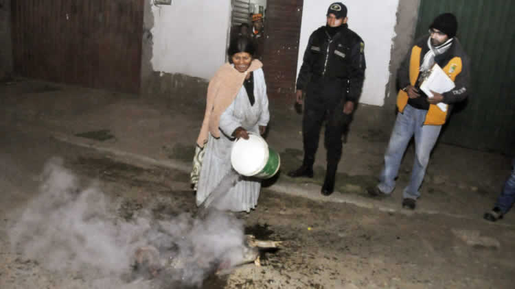 Apagan fogata encontrada durante la Fiesta de San Juan.