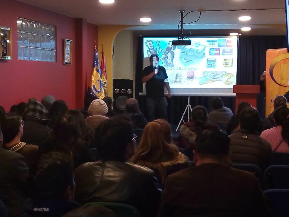 Exposición de Grover Suntura, impulsor de MundiCoin (MC), primera criptomoneda boliviana Exposición de Grover Suntura, impulsor de MundiCoin (MC), primera criptomoneda boliviana
