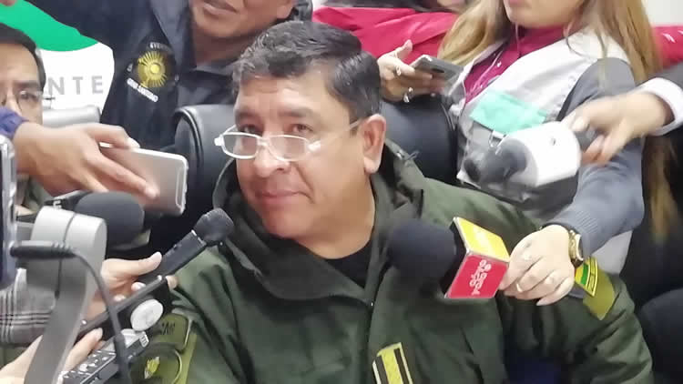 Gral Yuri Calderón Mariscal, comandante General de Policía, en conferencia de prensa.
