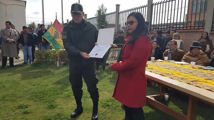 Concejal Nancy Mamani pretende sanear toda la documentación a favor de la Policía Boliviana