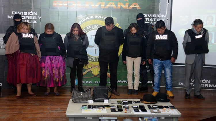 14 falsos danzarines aprehendidos, según informe policial serían integrantes de la banda delincuencial 