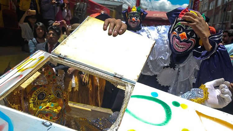 El Pepino es la figura del Carnaval paceño.