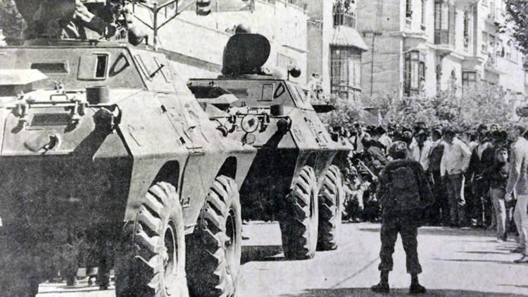 En 1971 inicia la dictadura del coronel Hugo Banzer Suarez que duró siete años.