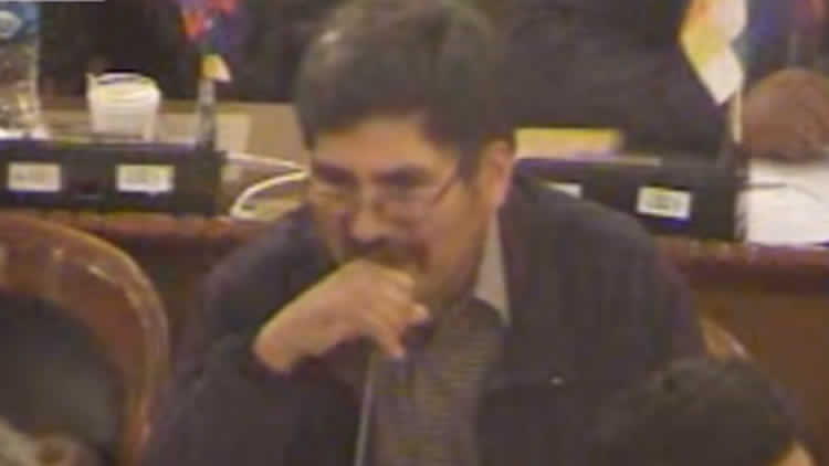 Fidel Colque Pascual, diputado del Movimiento Al Socialismo (MAS), en la sesión de la cámara de Diputados.