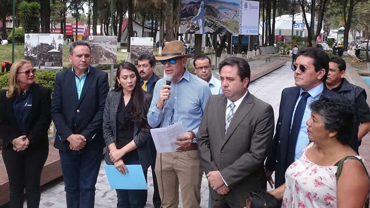 Inspección al campus de la Feicobol en la ciudad de Cochabamba