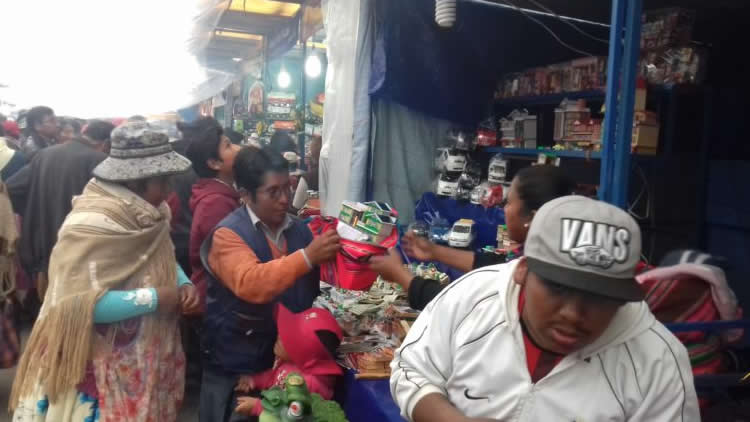 Alasitas 2018 en la ciudad de El Alto.