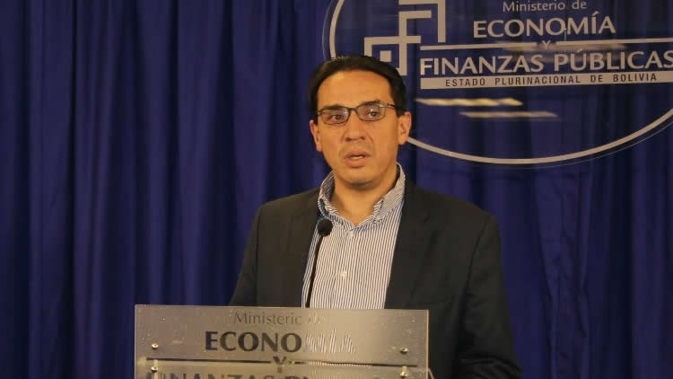 Mario Guillén, Ministro de Economía y Finanzas.