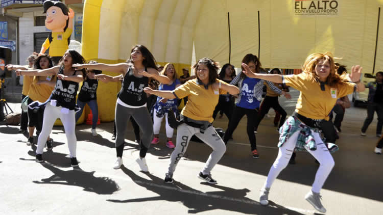 El 12 de octubre se realizará actividades deportivas en homenaje al Día de la Mujer Boliviana. El 12 de octubre se realizará actividades deportivas en homenaje al Día de la Mujer Boliviana.