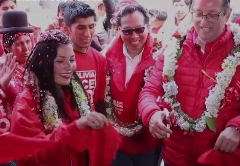 Pereira precisó sentirse muy contento y confiado para enfrentar el proceso electoral del 20 de octubre Pereira precisó sentirse muy contento y confiado para enfrentar el proceso electoral del 20 de octubre