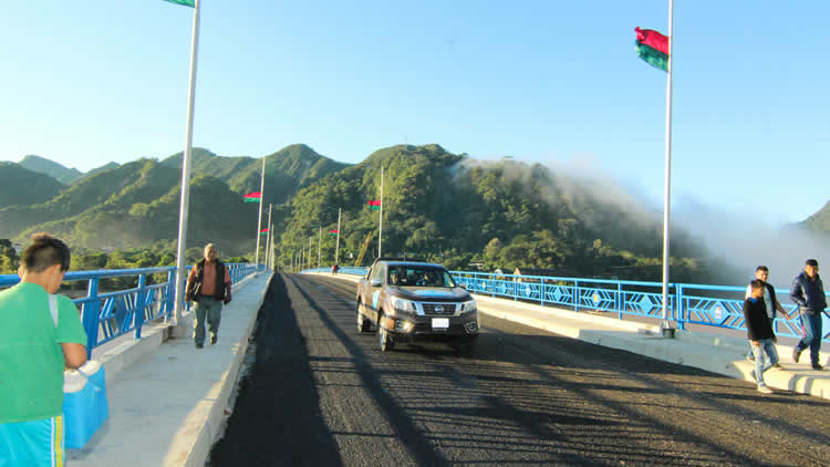 Puente vehicular que integra Rurrenabaque (Beni) y San Buenaventura (La Paz)