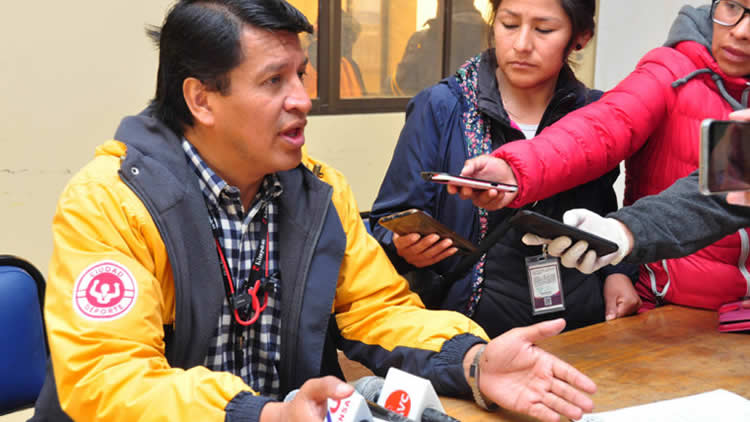 El director de Salud de la Alcaldía de El Alto, José Luis Ríos, en conferencia de Prensa.