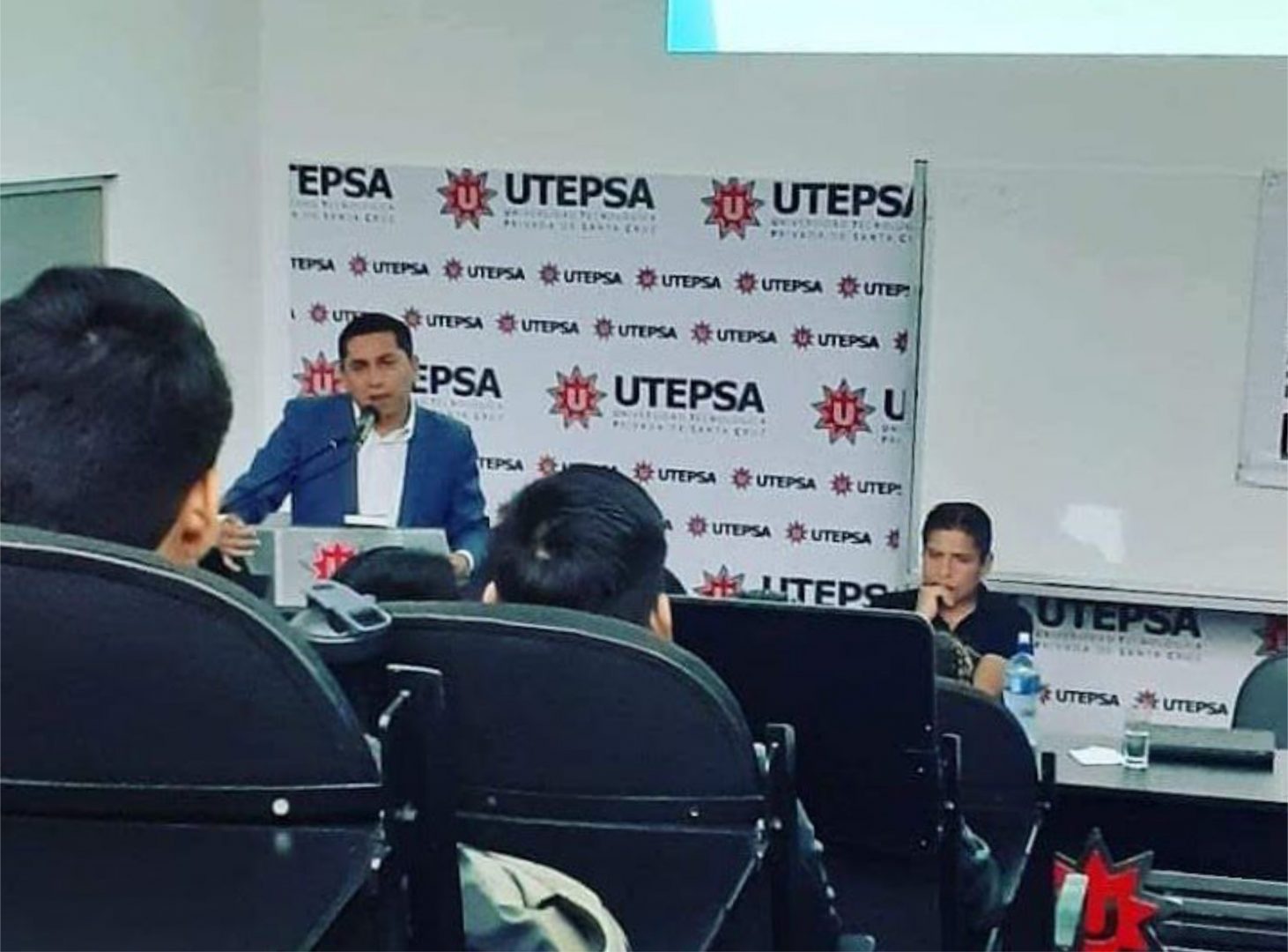 El seminario será impartido por Grover Suntura y Luis Cristian Rivas, expertos en sistemas financieros digitales El seminario será impartido por Grover Suntura y Luis Cristian Rivas, expertos en sistemas financieros digitales