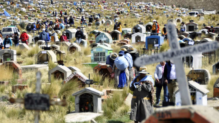 Cementerio administrado por el municipio de El Alto.