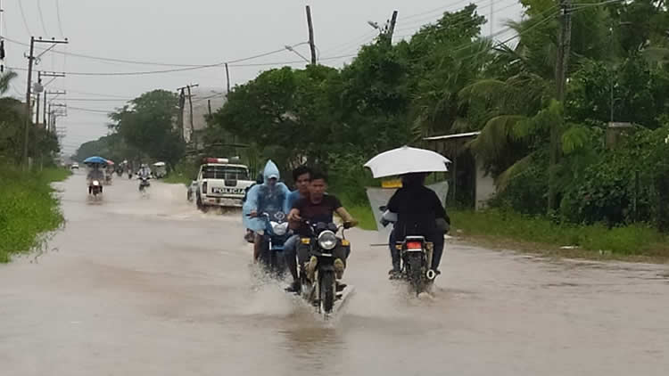 Fuerte lluvia en Trinidad Beni. Fuerte lluvia en Trinidad Beni.