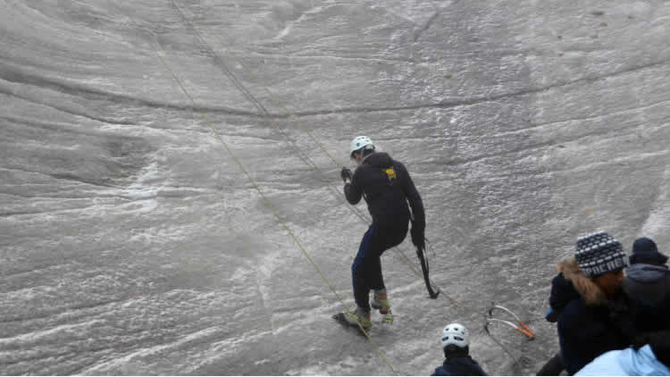 Ruta clásica al nevado del Huayna Potosí.