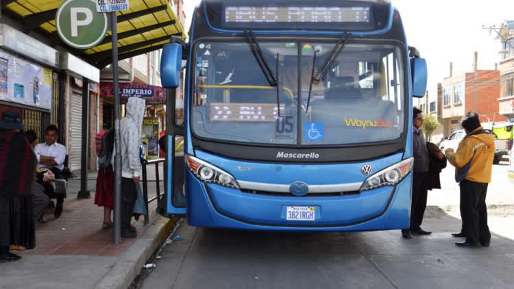 Wayna Bus inició su servicio en la ruta hacia San Roque
